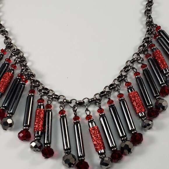 Black & Red Beaded Statement Necklace – Gunmetal Chain w/ Sparkle Cylinder Beads - Picture 6 of 7